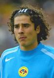 Everton eye Guillermo Ochoa