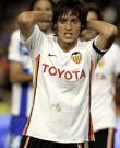 Valencia consider offers for Silva